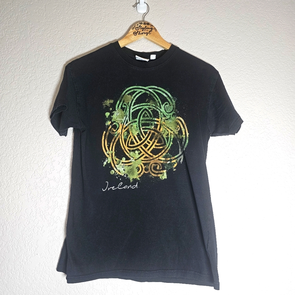 Ireland T Shirt Men's Medium Black Green Graphic Print Short Sleeve Stretch Tee